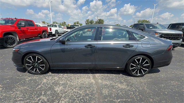 Used 2023 Honda Accord Touring image 5