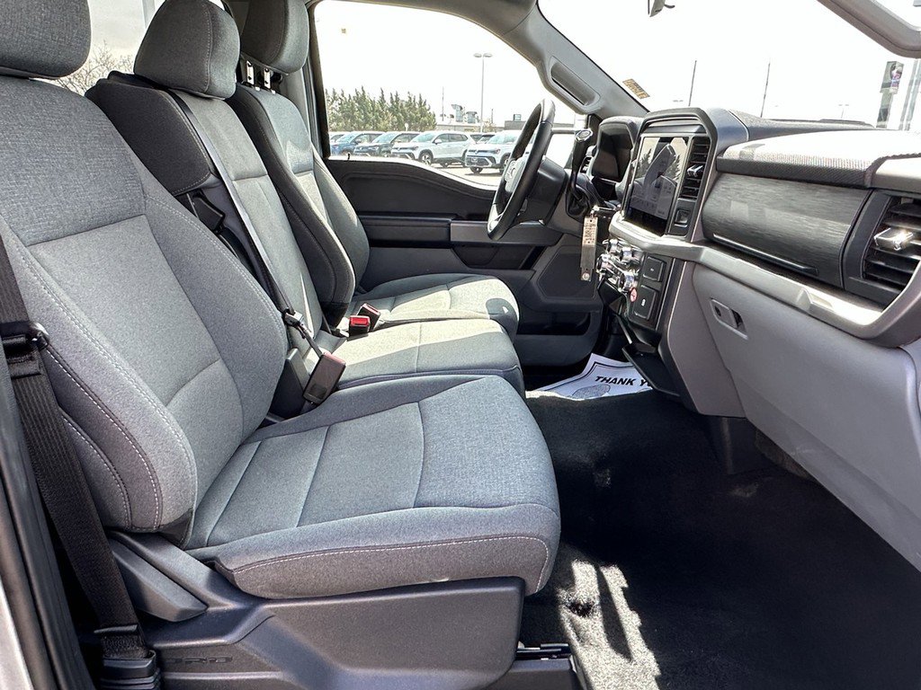 Used 2025 Ford F150 XLT w/ Equipment Group 301A Standard image 17