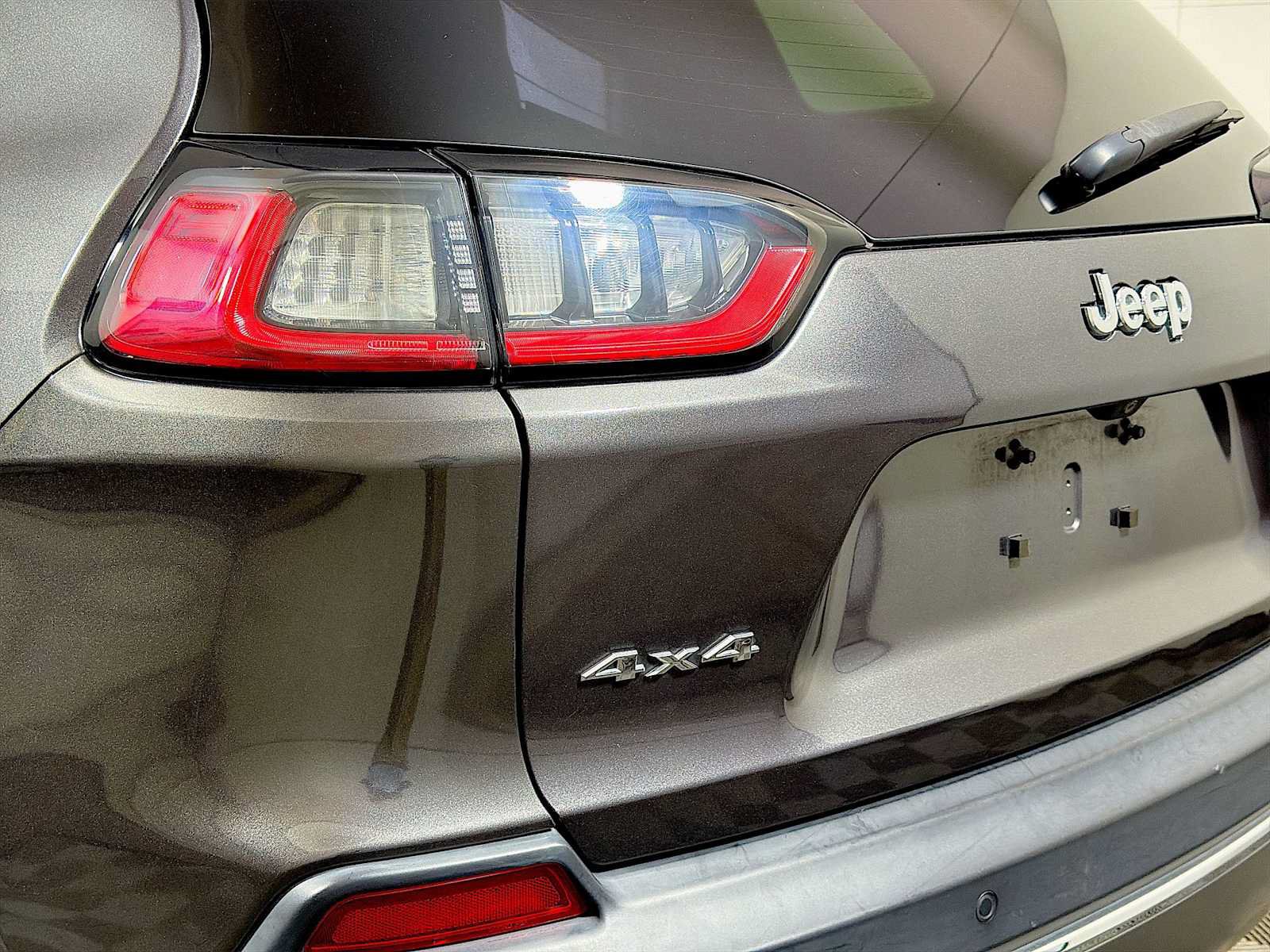 Used 2020 Jeep Cherokee Limited AWD/4WD image 26