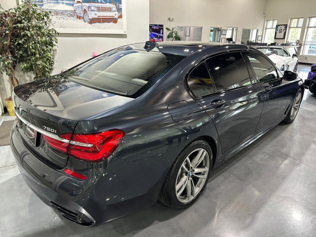 Used 2018 BMW 750i RWD image 27