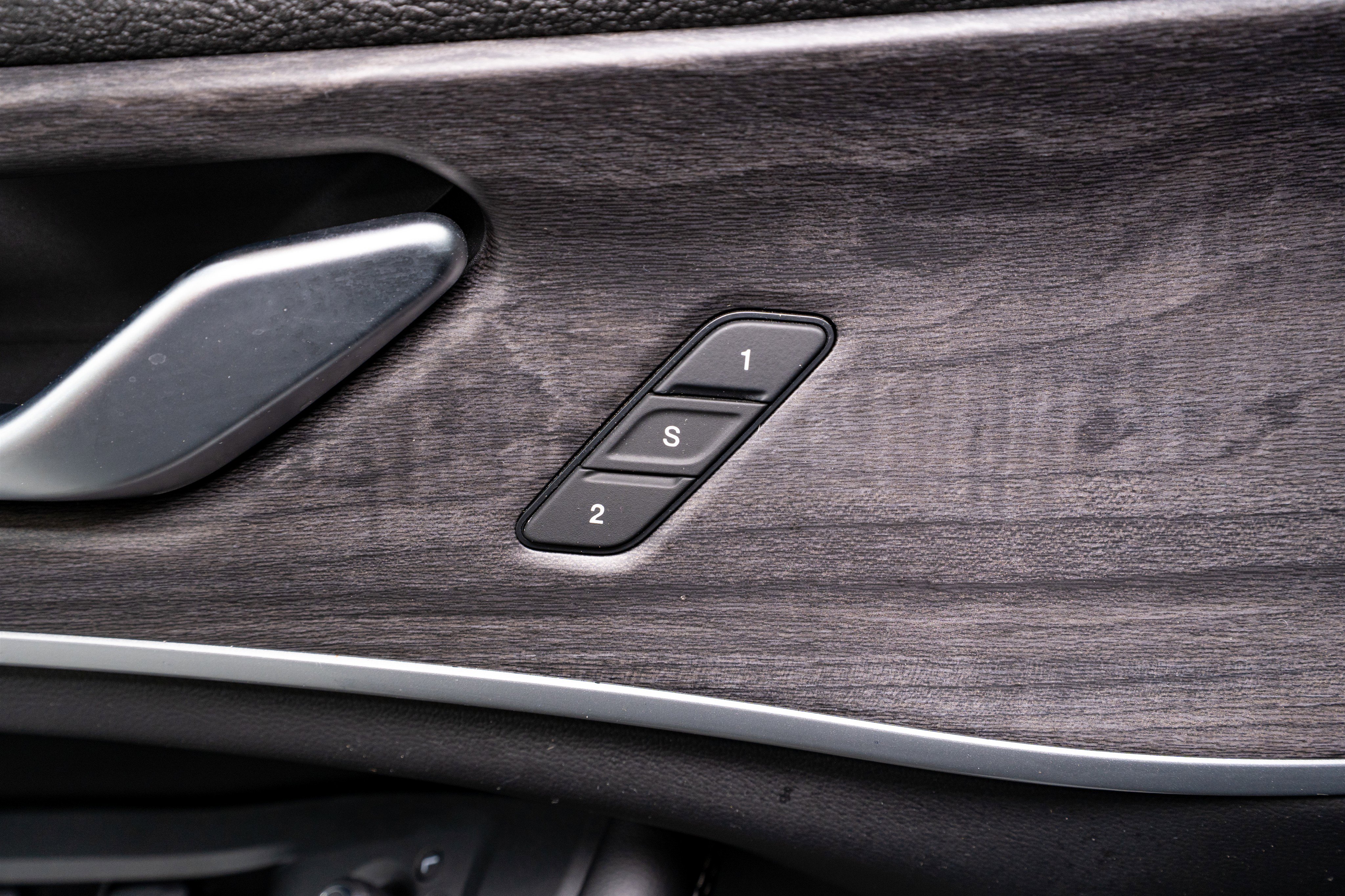 Used 2023 Jeep Grand Cherokee 30th Anniversary AWD/4WD image 14