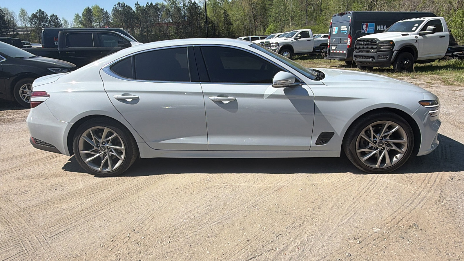 Used 2022 Genesis G70 2.0T image 7