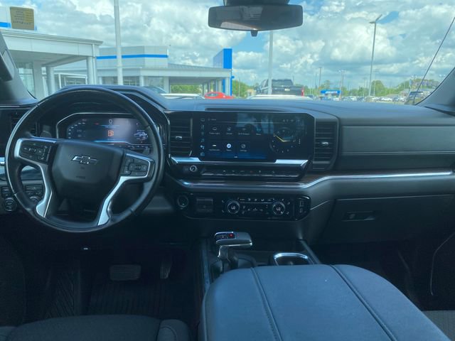 Used 2024 Chevrolet Silverado 1500 LT Trail Boss w/ Protection Package AWD/4WD image 15
