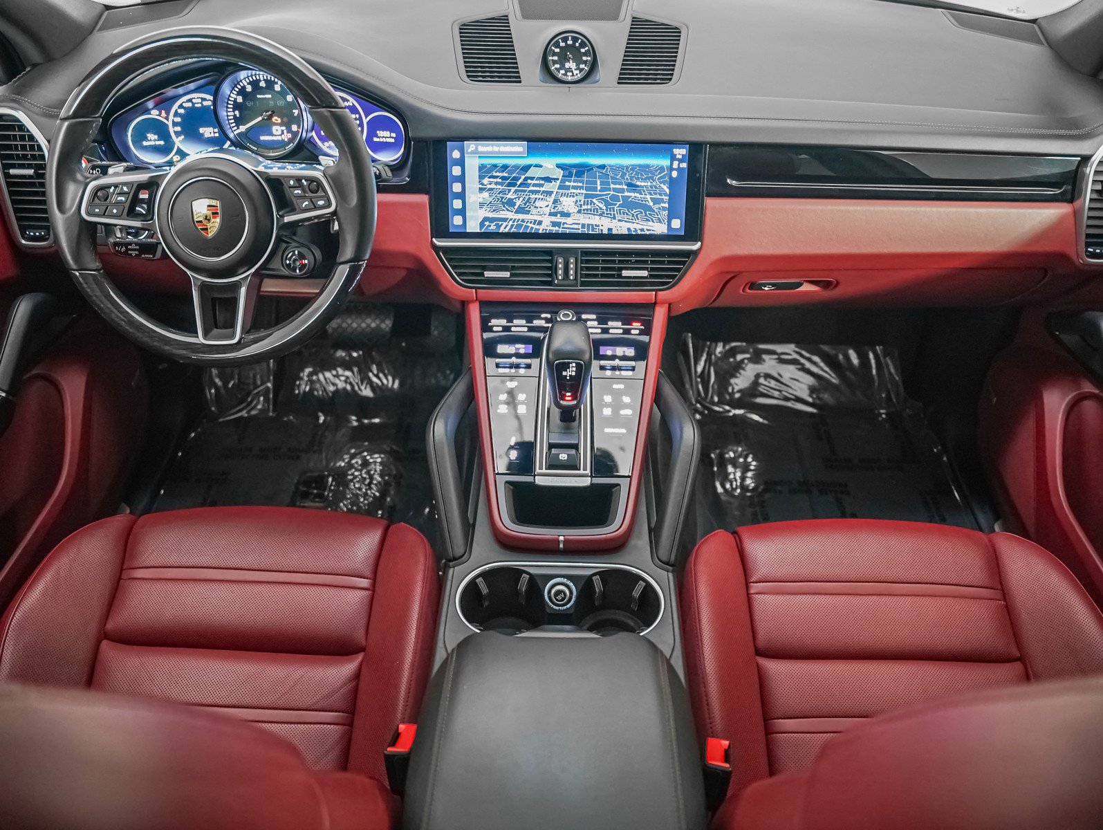 Certified 2022 Porsche Cayenne E-Hybrid w/ Premium Package image 15