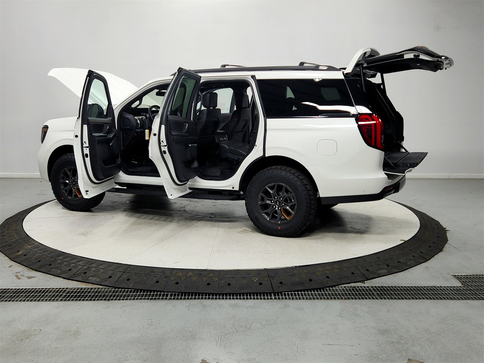New 2025 Ford Expedition Tremor image 13