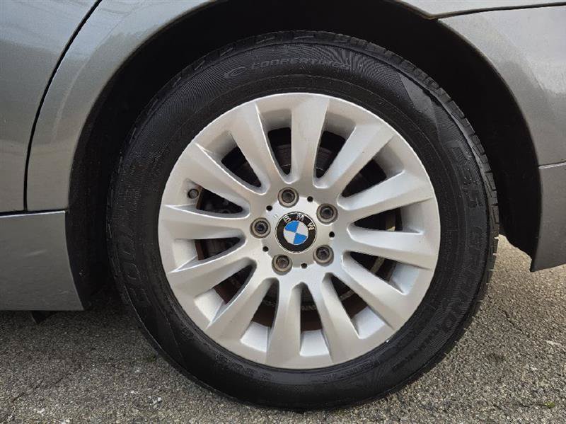 Used 2009 BMW 328i Sedan RWD image 13