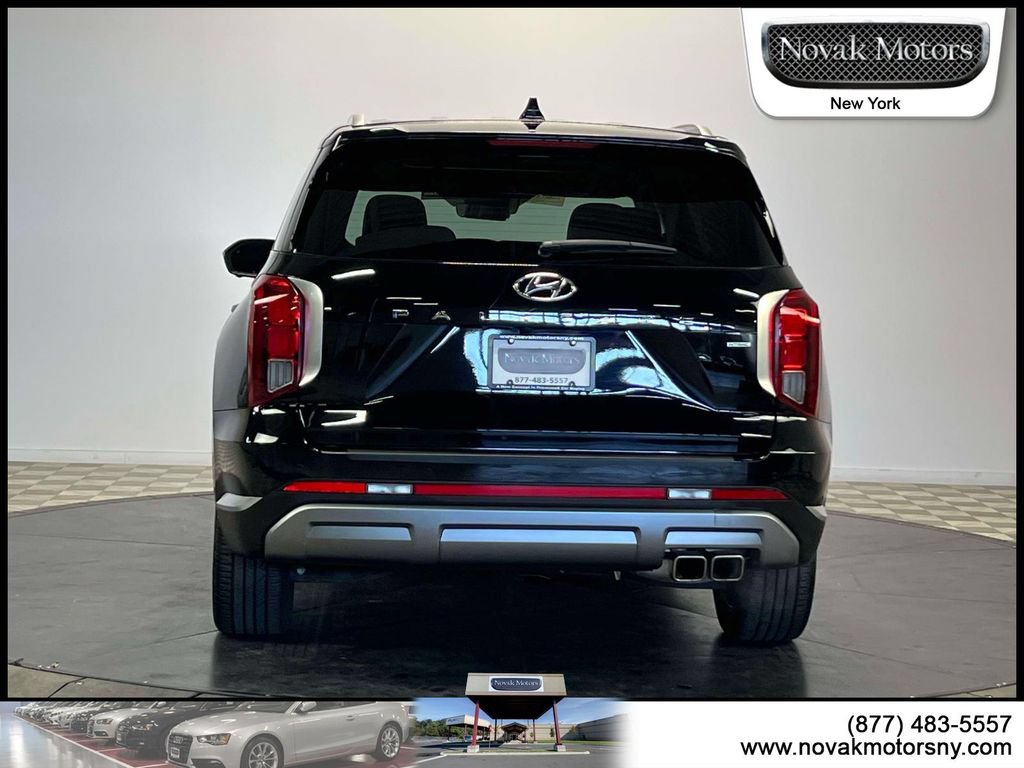 Used 2024 Hyundai Palisade Limited AWD/4WD image 7