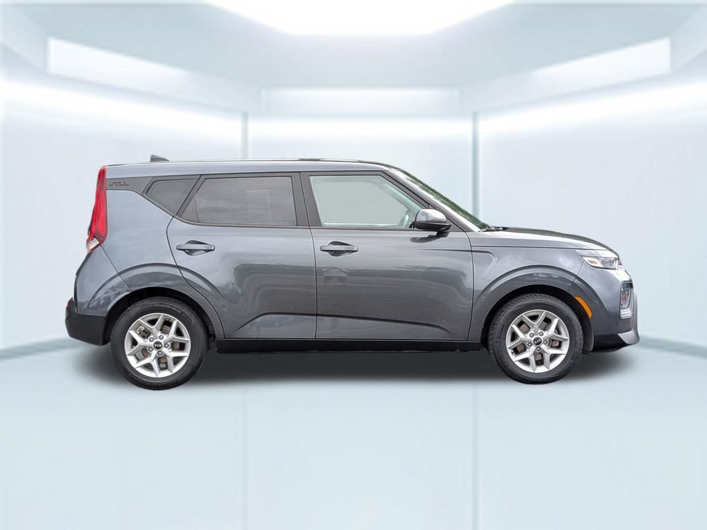 Used 2021 Kia Soul S FWD image 7