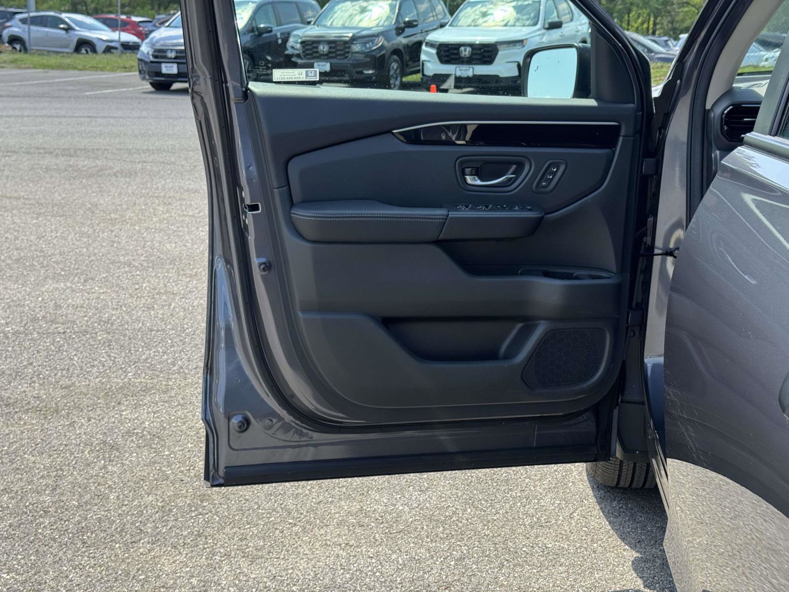 Used 2026 Honda Passport RTL image 16
