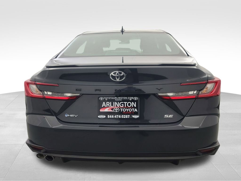 Used 2025 Toyota Camry SE image 5