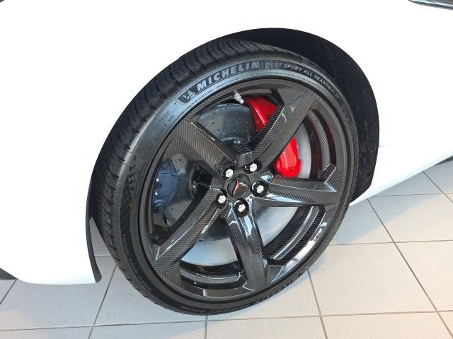 New 2025 Chevrolet Corvette E-Ray image 14