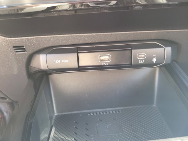 Used 2026 Kia Niro Wind FWD image 24