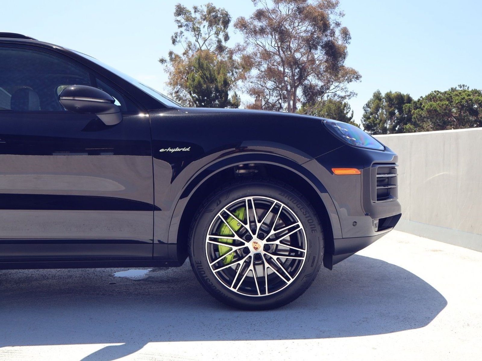Certified 2025 Porsche Cayenne E-Hybrid AWD/4WD image 11