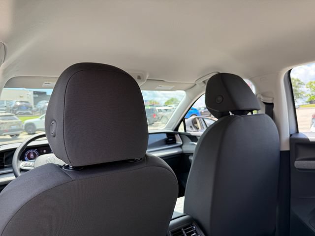 Certified 2025 Volkswagen Tiguan S FWD image 18