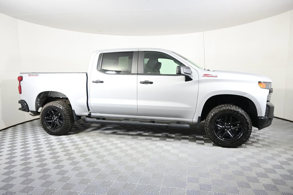 Used 2022 Chevrolet Silverado 1500 Custom Trail Boss w/ Safety Confidence Package AWD/4WD image 9
