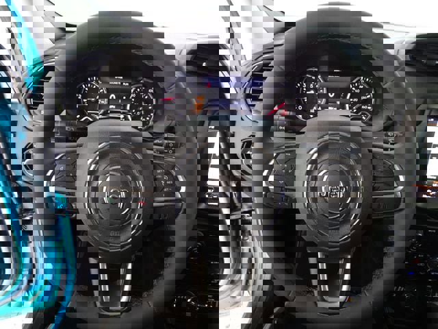 Certified 2022 Jeep Renegade Latitude AWD/4WD image 5