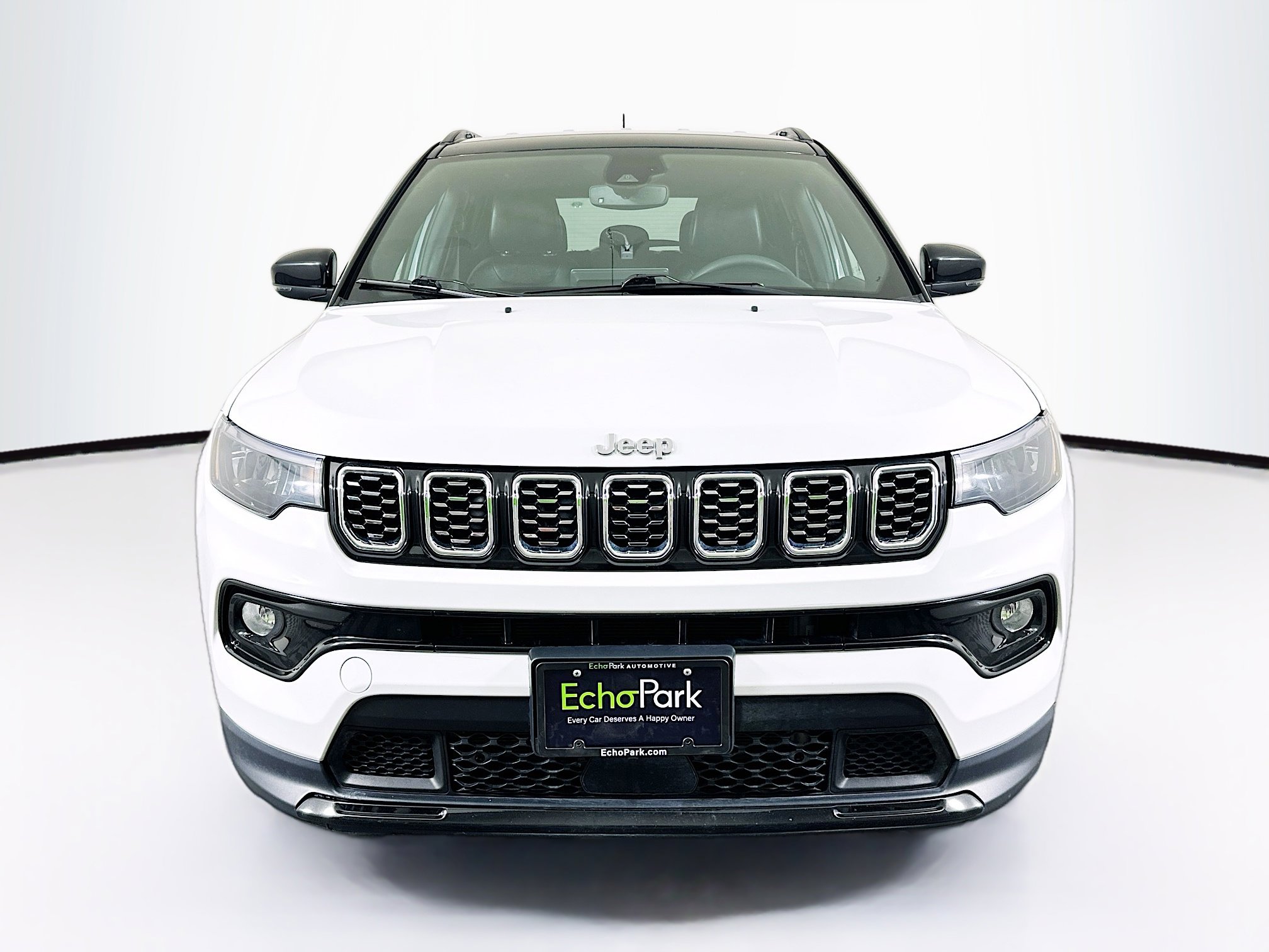 Used 2025 Jeep Compass Limited image 2