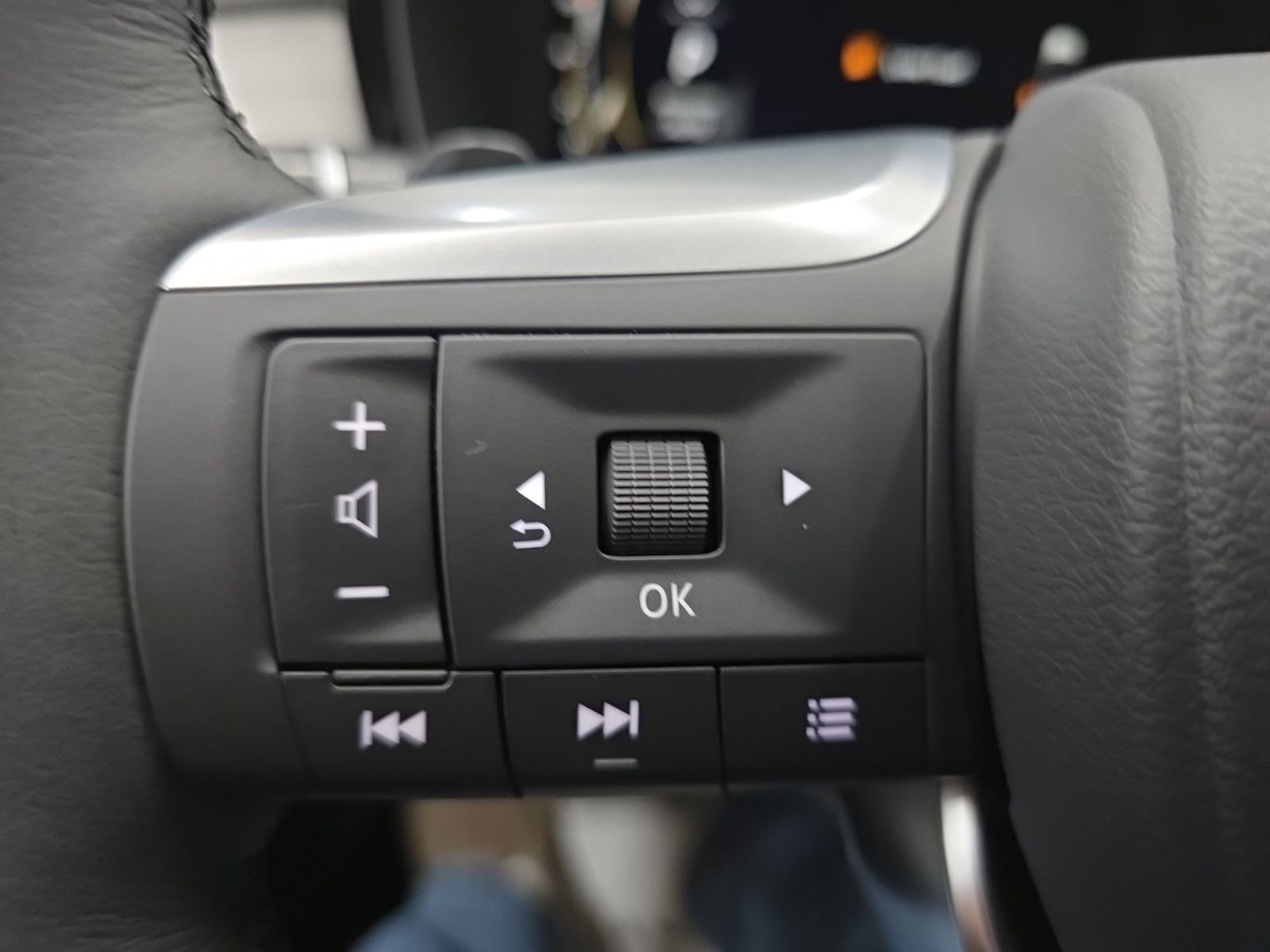 New 2026 INFINITI QX60 Luxe w/ Cargo Package image 41