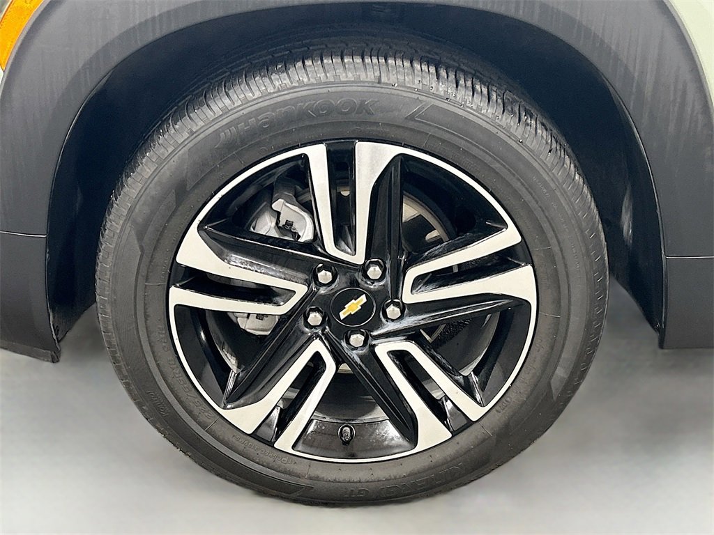 Used 2025 Chevrolet TrailBlazer LT w/ Convenience Package image 27