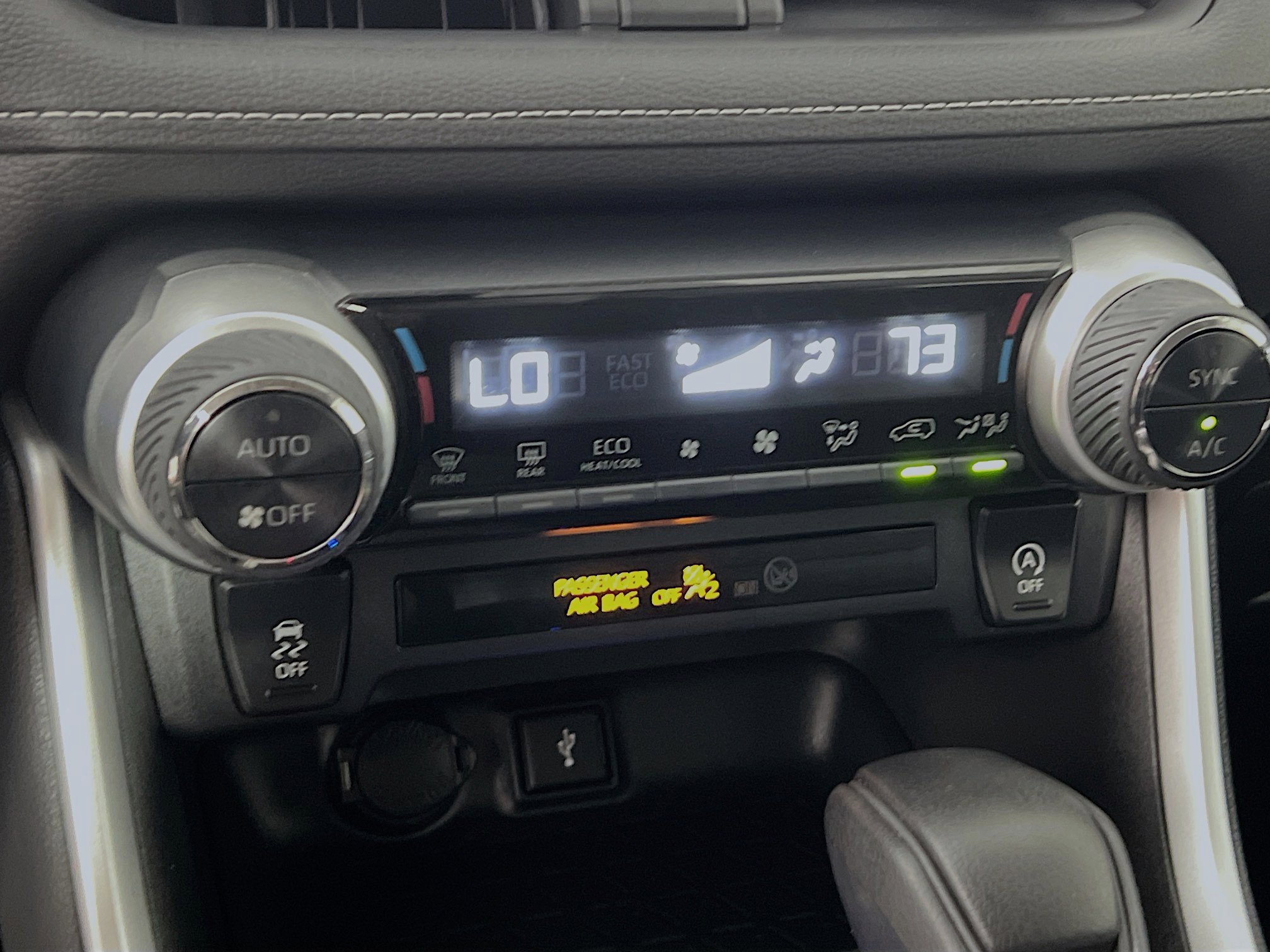 Used 2021 Toyota RAV4 XLE image 26