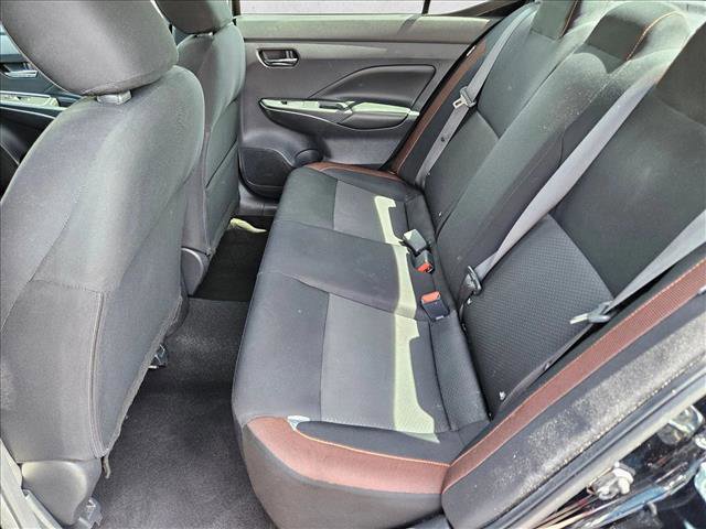 Used 2021 Nissan Versa SR FWD image 17
