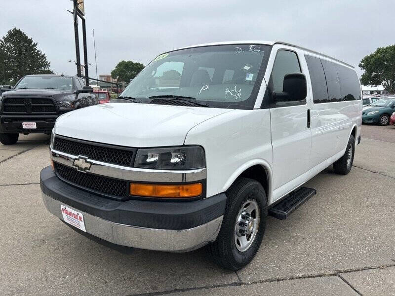 Used 2008 Chevrolet Express 3500 LS w/ LT Preferred Equipment Group