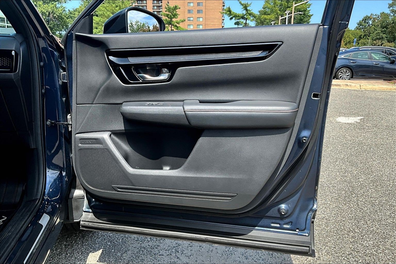 Used 2023 Honda CR-V Sport Touring image 19