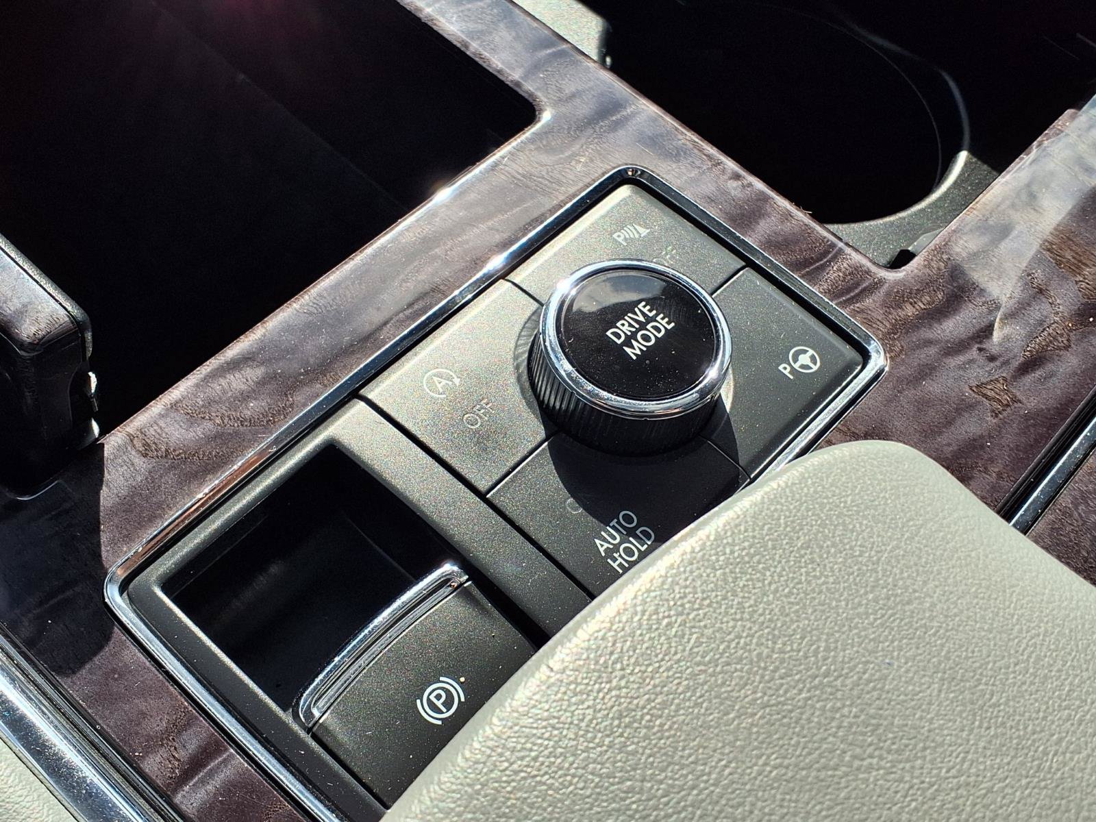 Used 2021 Lincoln Navigator L Reserve w/ Luxury Package AWD/4WD image 28