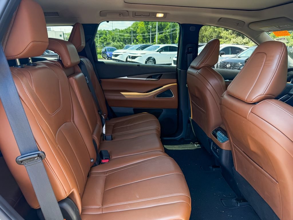 Used 2023 INFINITI QX60 Sensory w/ Vision Package AWD/4WD image 26