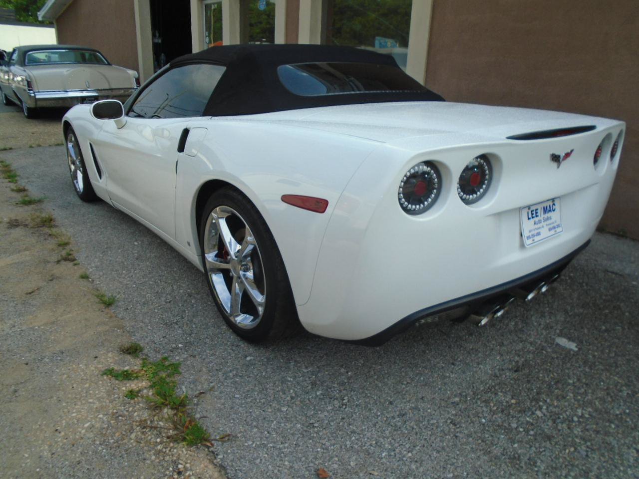 Used 2009 Chevrolet Corvette Convertible w/ Preferred Equipment Group RWD image 4