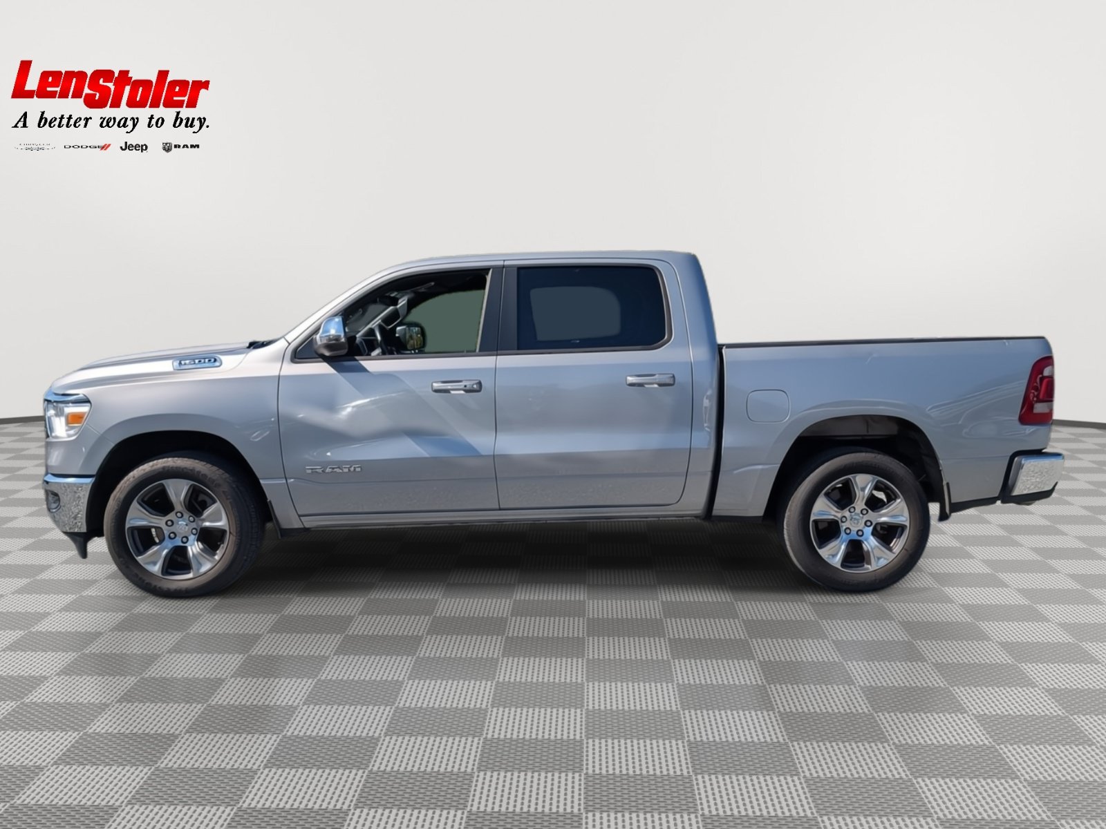 Used 2024 RAM 1500 Laramie RWD image 2