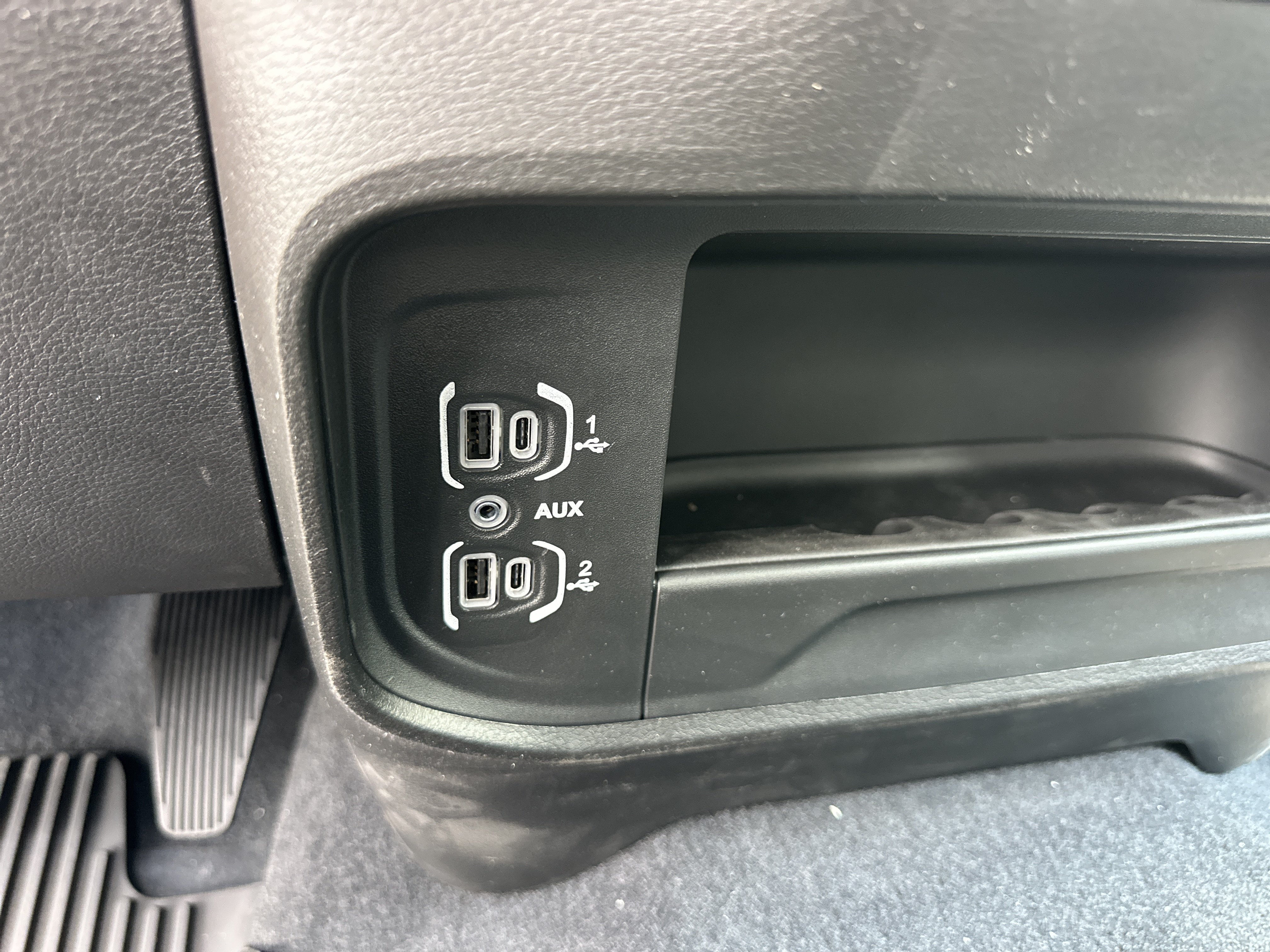 New 2026 RAM 3500 Tradesman AWD/4WD image 8