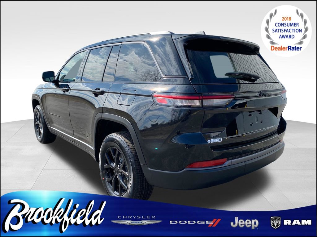 New 2026 Jeep Grand Cherokee Altitude image 6