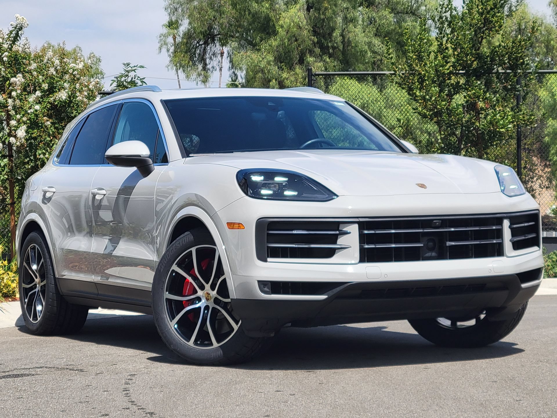 Certified 2024 Porsche Cayenne S AWD/4WD image 9
