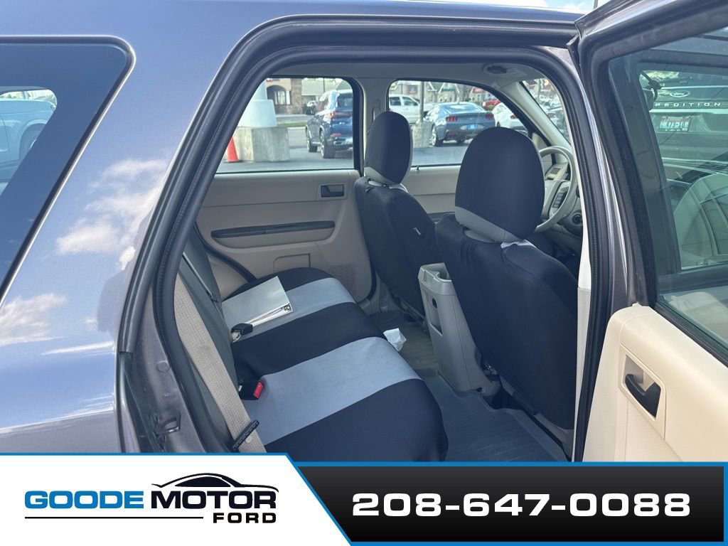 Used 2011 Ford Escape XLS w/ 101A Rapid Spec Order Code FWD image 11