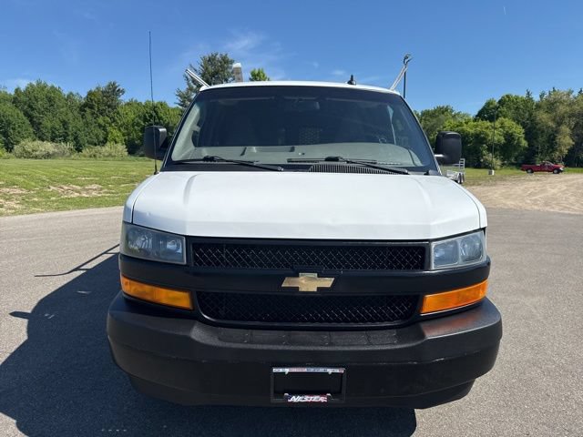 Used 2018 Chevrolet Express 2500 RWD image 8