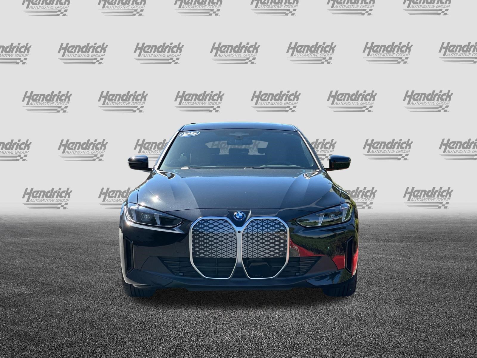 Used 2025 BMW i4 eDrive40 image 10