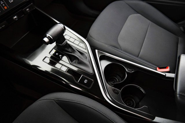 Used 2024 Kia Niro LX image 20