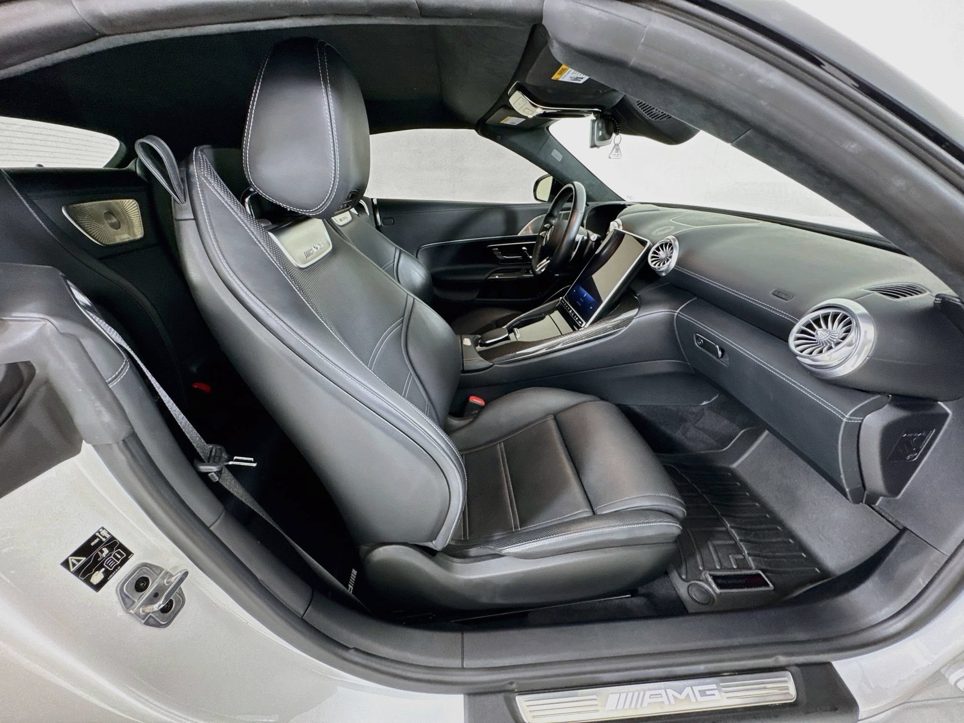Certified 2022 Mercedes-Benz SL 63 AMG 4MATIC image 29
