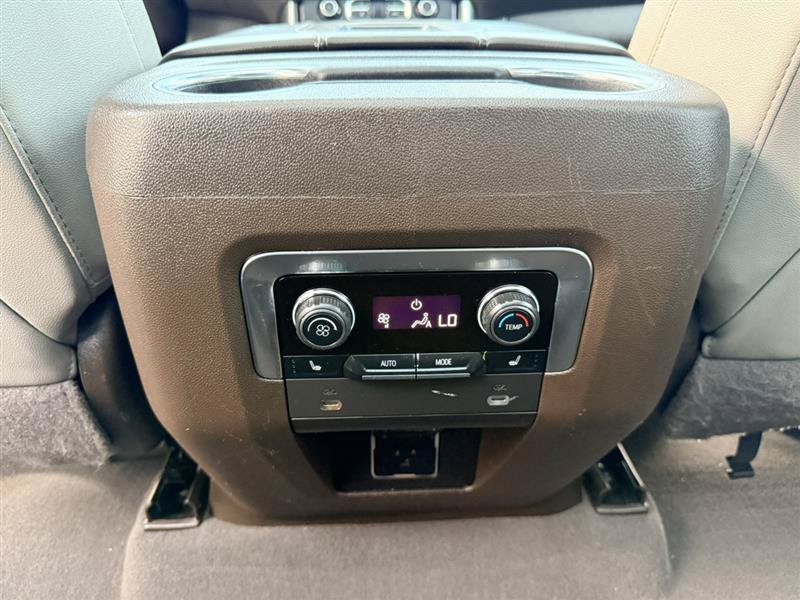 Used 2022 Chevrolet Suburban LT w/ LT Signature Package AWD/4WD image 25