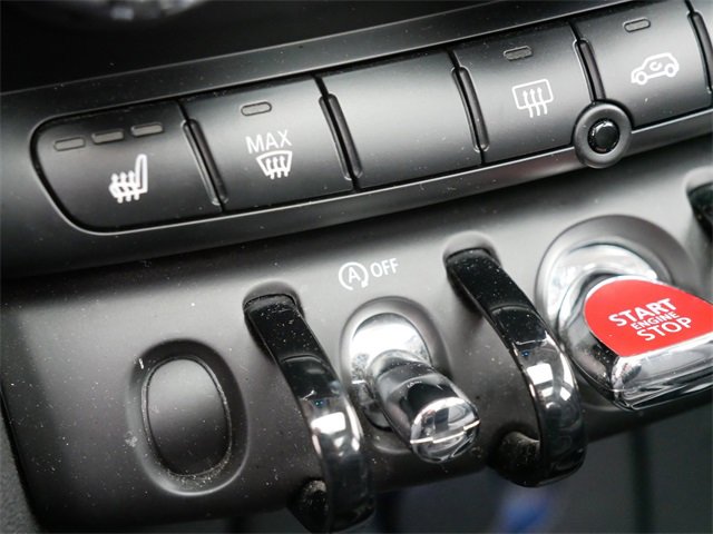 Used 2020 MINI Cooper 4-Door Hardtop w/ Premium Package image 35