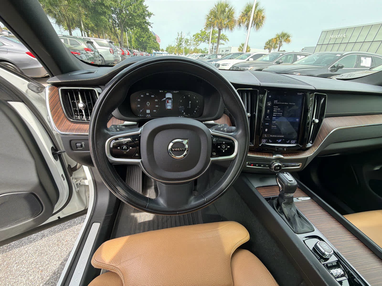 Used 2020 Volvo XC60 T5 Inscription FWD image 26