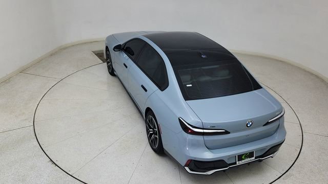 Used 2025 BMW 740i xDrive w/ Premium Package image 80