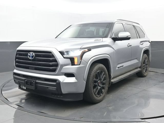 Used 2024 Toyota Sequoia SR5 w/ SR5 Premium Package RWD image 8