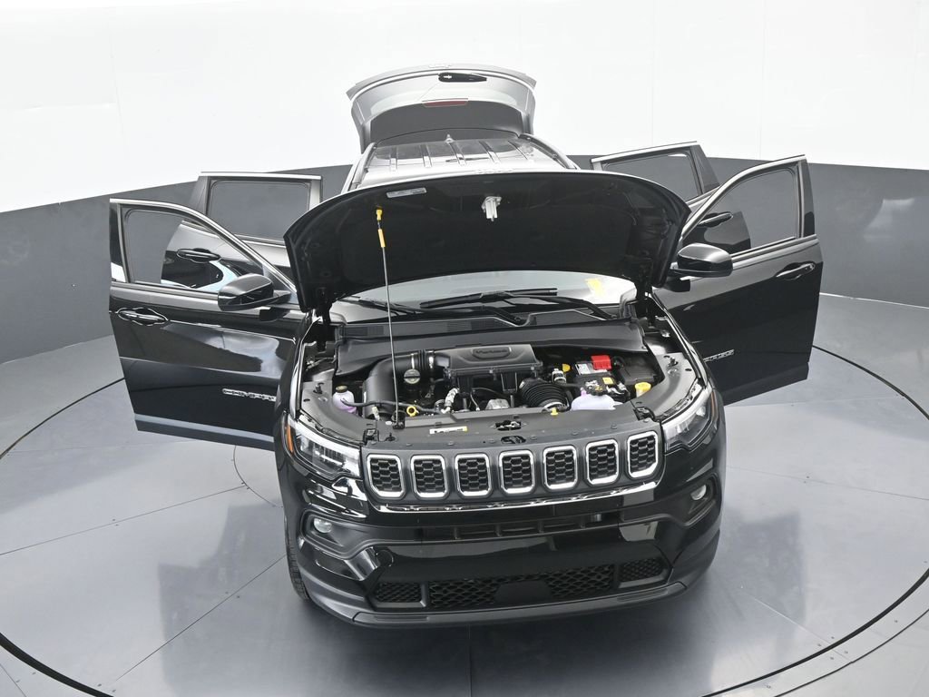 Used 2026 Jeep Compass Latitude AWD/4WD image 65