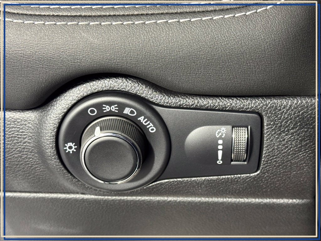 Used 2026 Dodge Durango SRT Hellcat w/ Premium Group AWD/4WD image 23