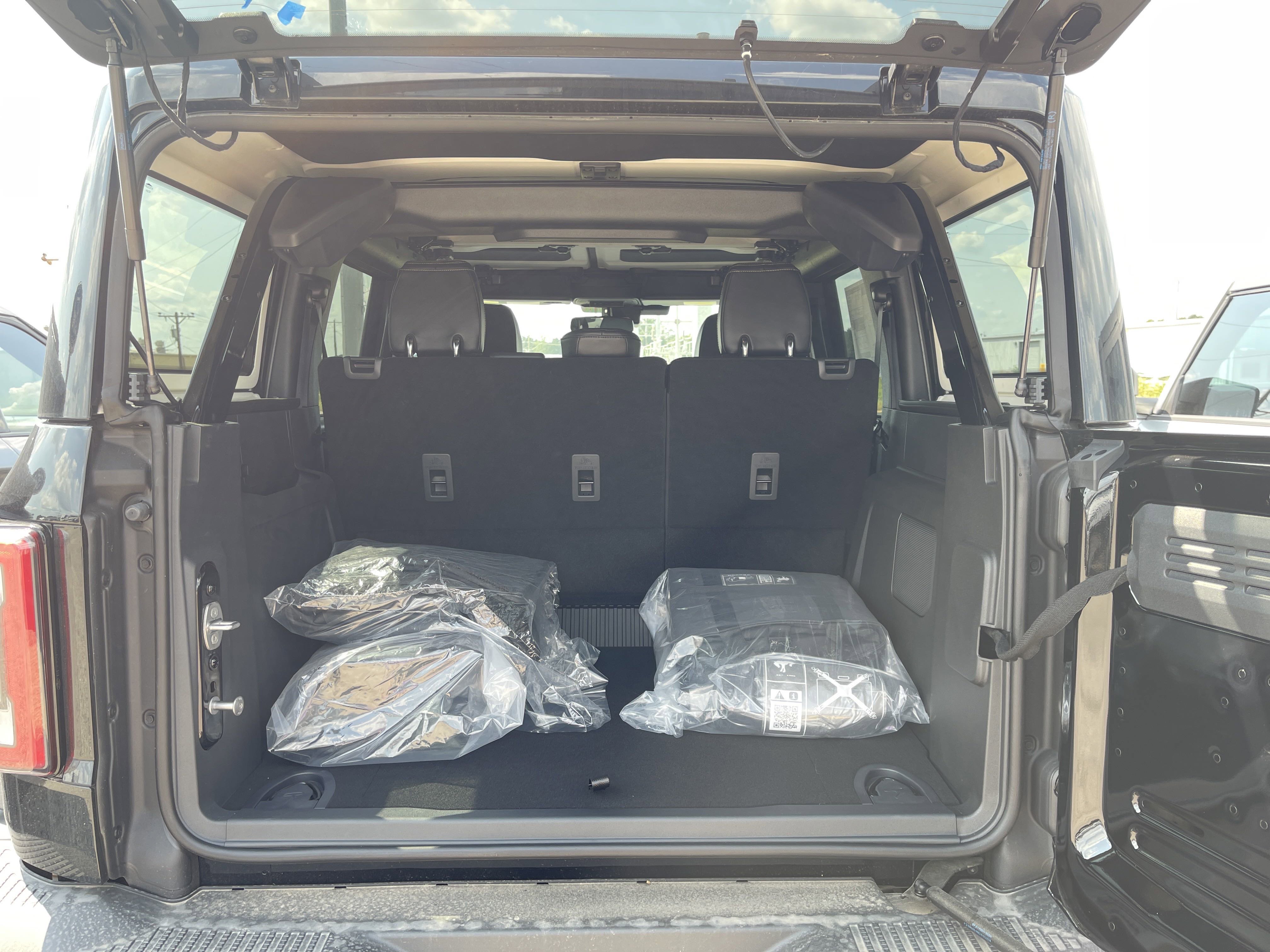 New 2025 Ford Bronco Badlands image 12