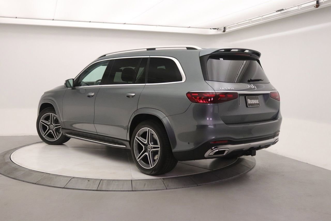 New 2026 Mercedes-Benz GLS 450 4MATIC image 2