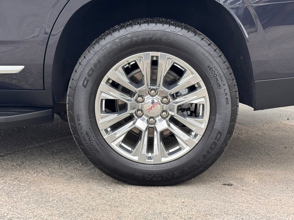 Used 2025 GMC Yukon Denali AWD/4WD image 15