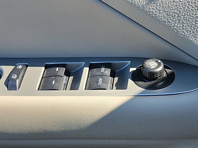 Used 2012 Ford Fusion SEL FWD image 25
